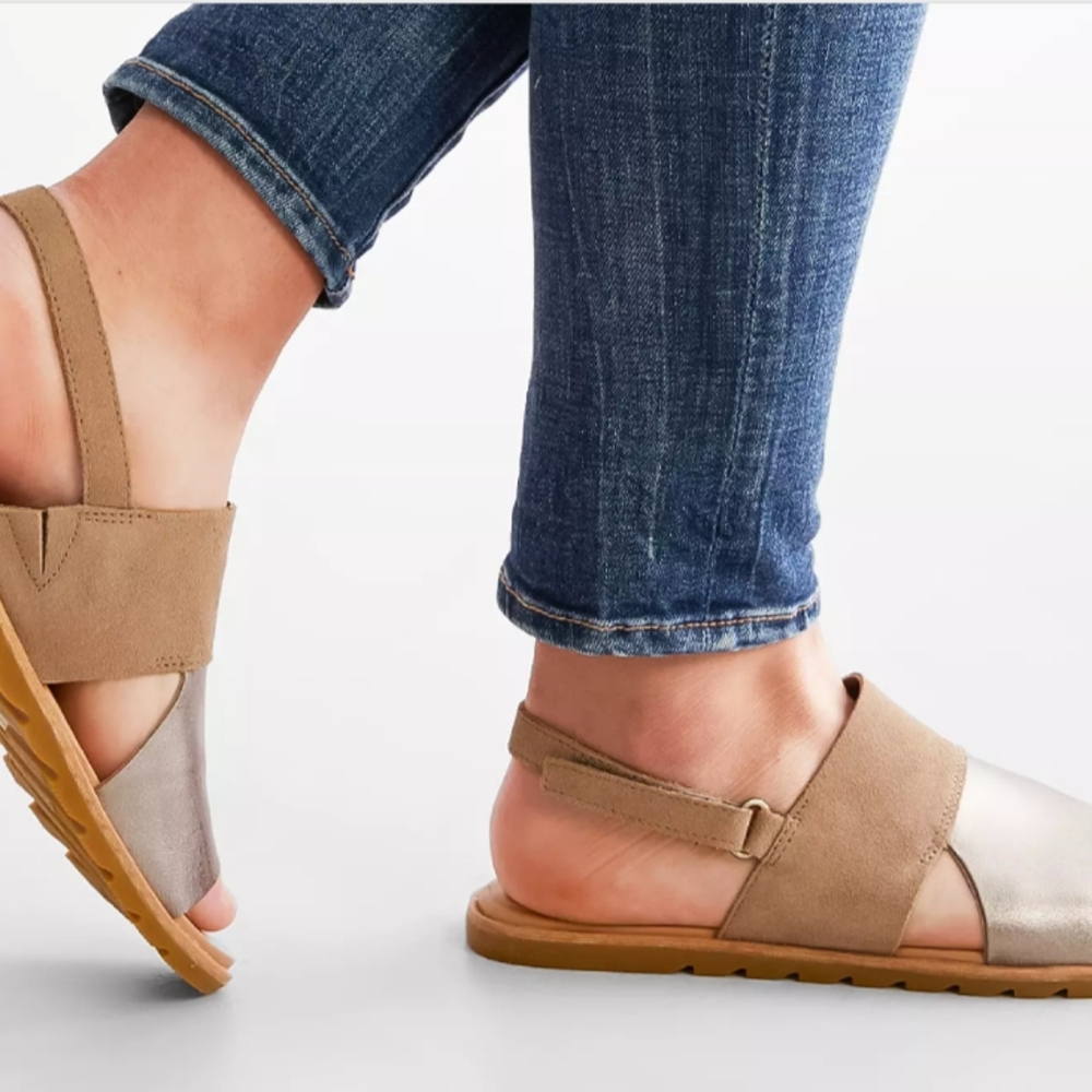 Sorel Tan and Silver Women's Sandals